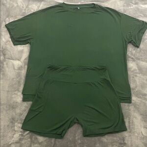 Woman’s Green T-Shirt and Shorts Set